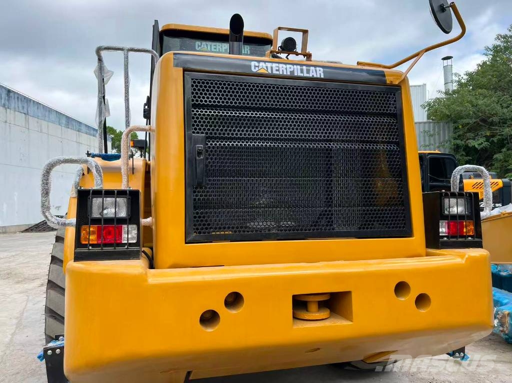 CAT 966H Kolesni nakladalci