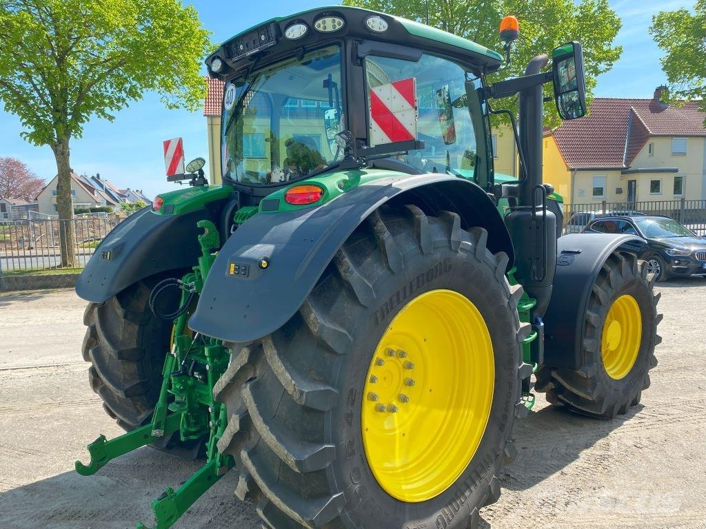 John Deere 6R215 Трактора