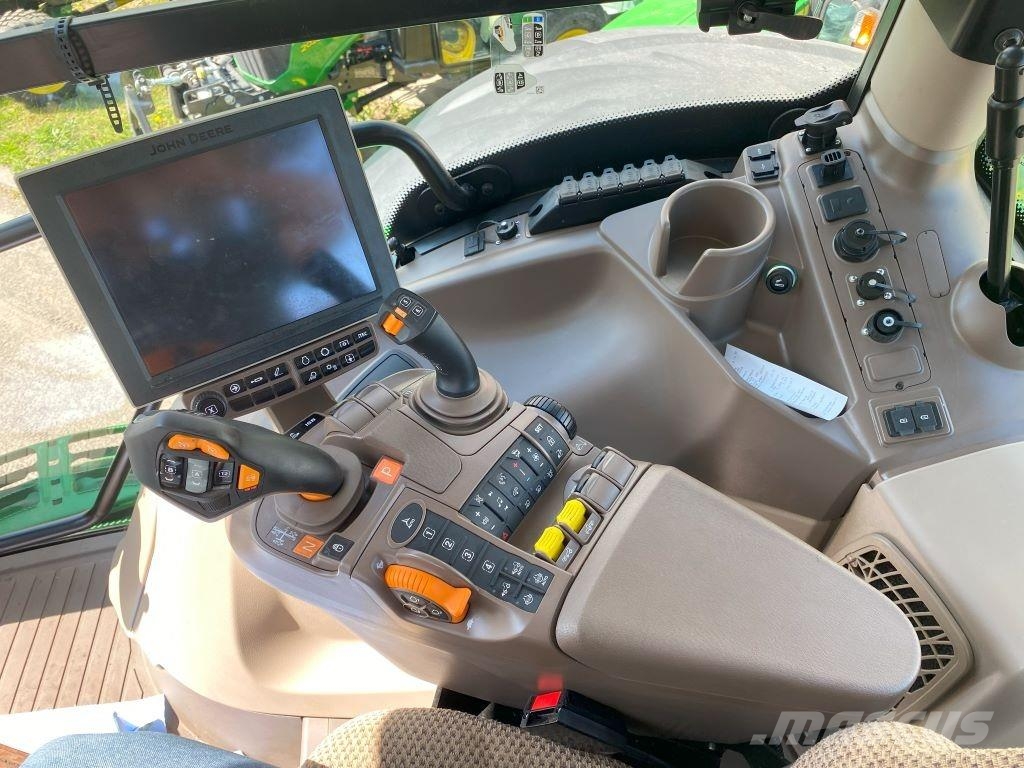 John Deere 6R215 Трактора