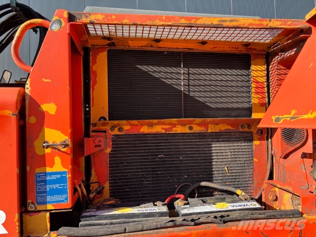 Liebherr R 922 HD S L with LaBounty Shear Kāpurķēžu ekskavatori
