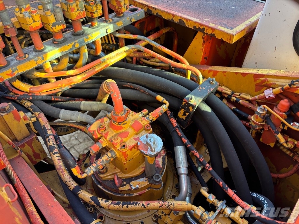 Liebherr R 922 HD S L with LaBounty Shear Kāpurķēžu ekskavatori