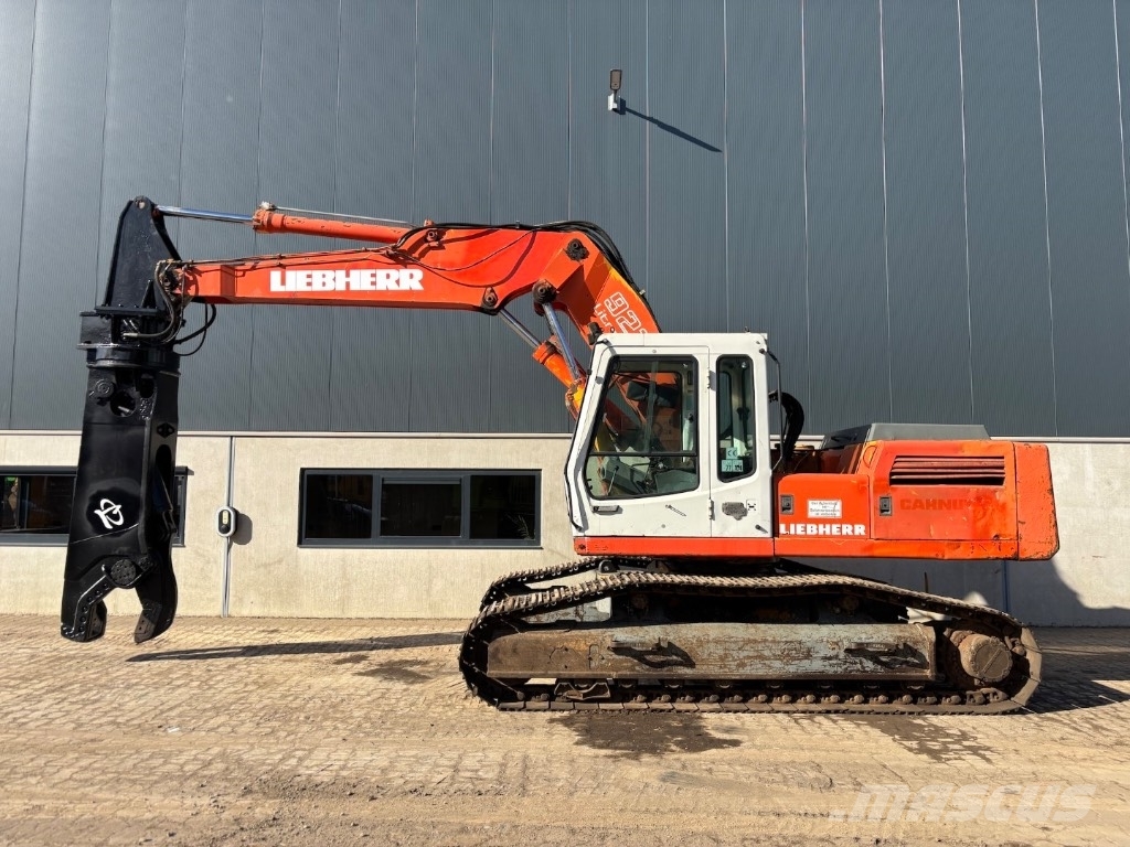 Liebherr R 922 HD S L with LaBounty Shear Kāpurķēžu ekskavatori
