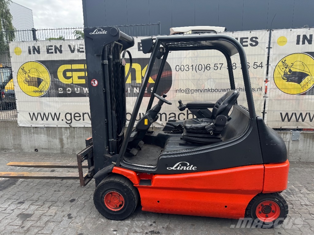 Linde E25/02 شاحنات ذات رافعات شوكية تعمل بالكهرباء