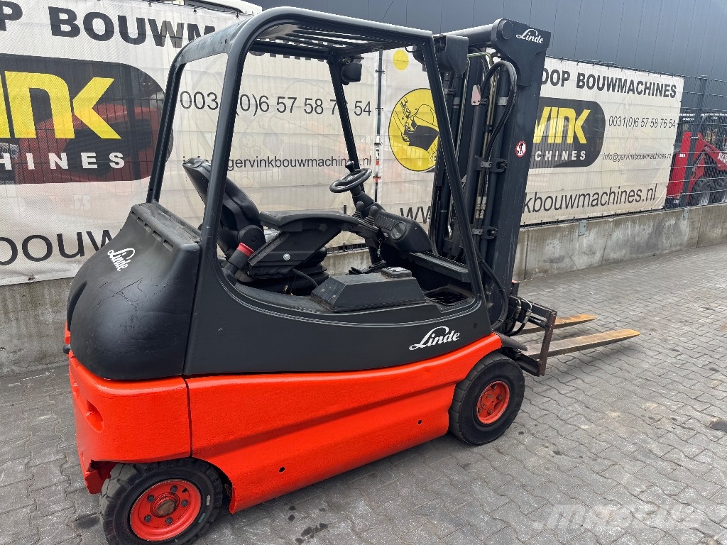 Linde E25/02 شاحنات ذات رافعات شوكية تعمل بالكهرباء