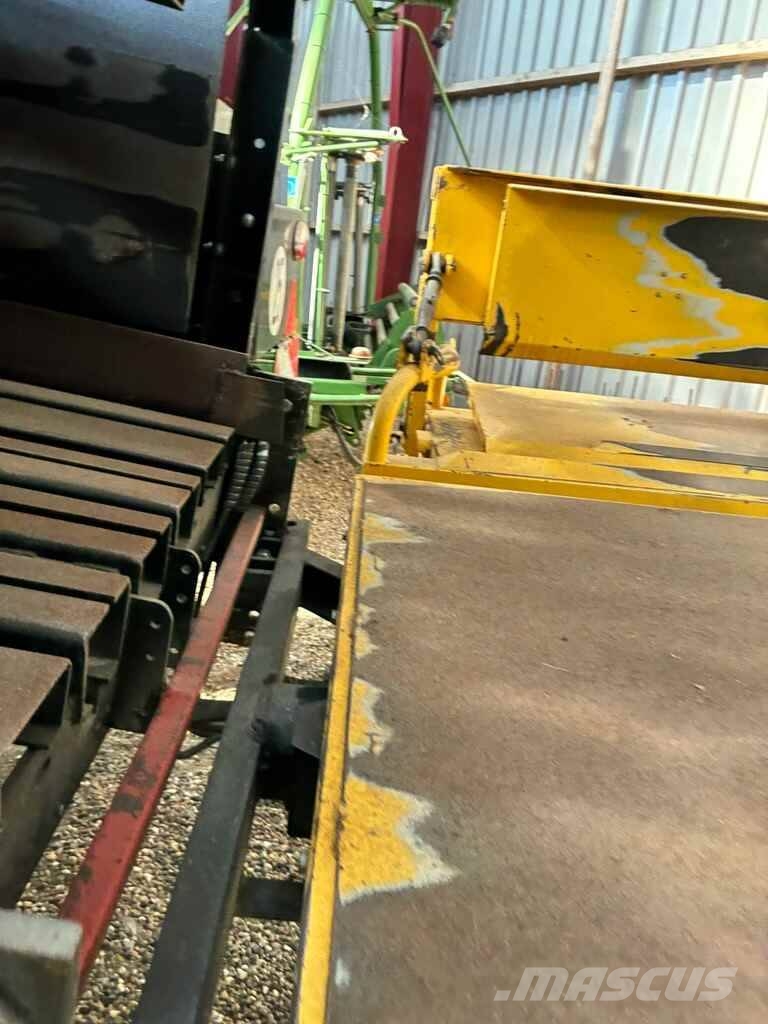New Holland BB1290 HD Pluds Quaderpressen