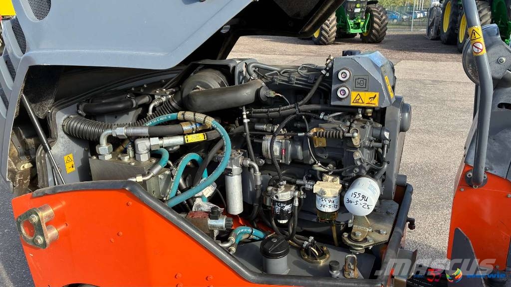 Hamm HD14TT Pneumatikové valce