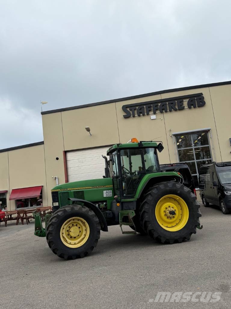 John Deere 7700 Traktoren