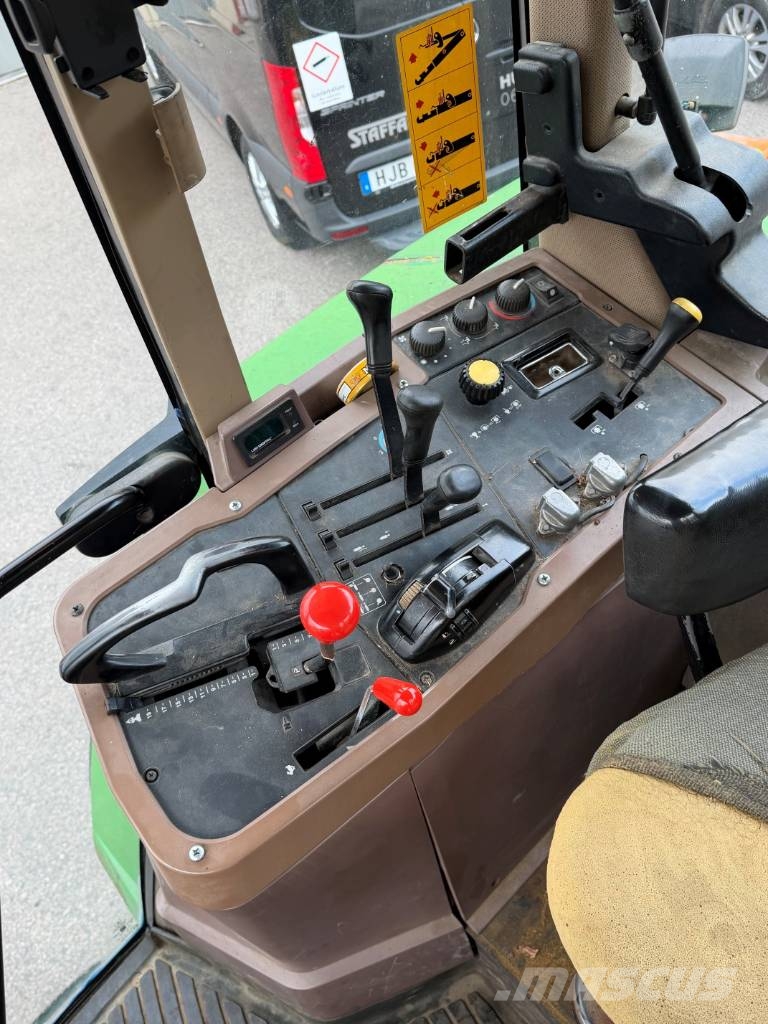 John Deere 7700 Traktoren