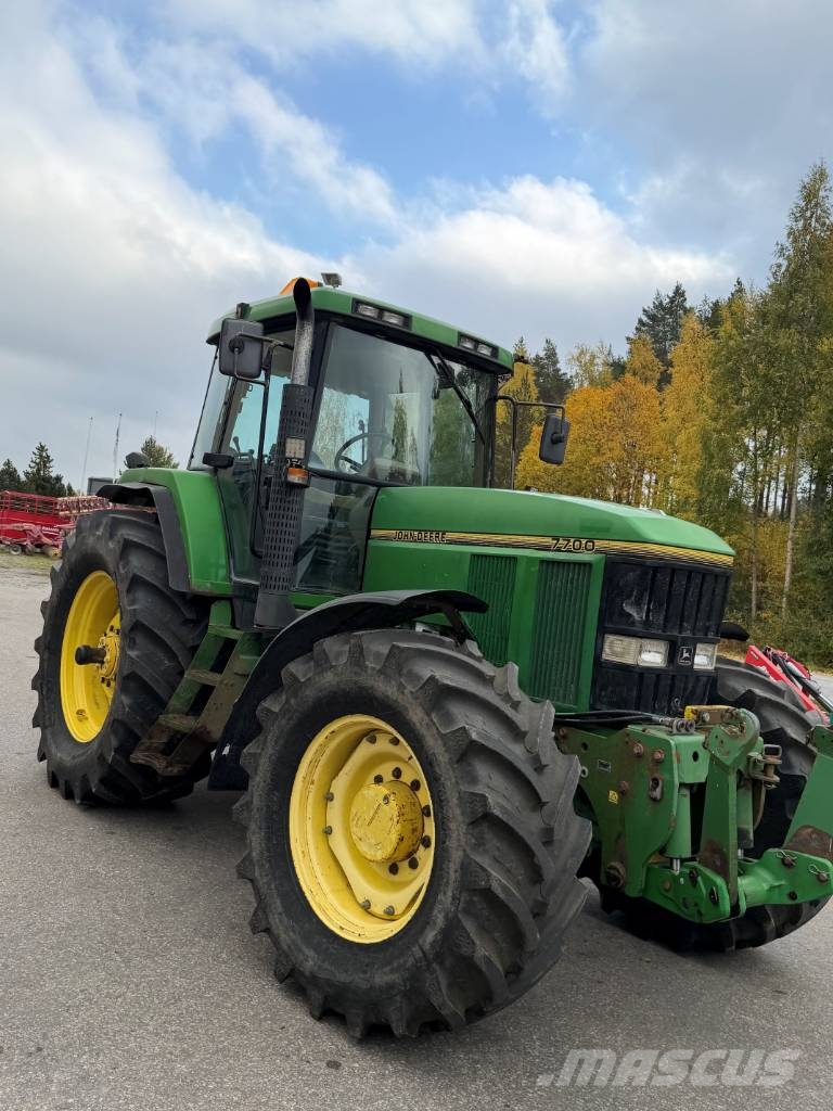 John Deere 7700 Traktoren