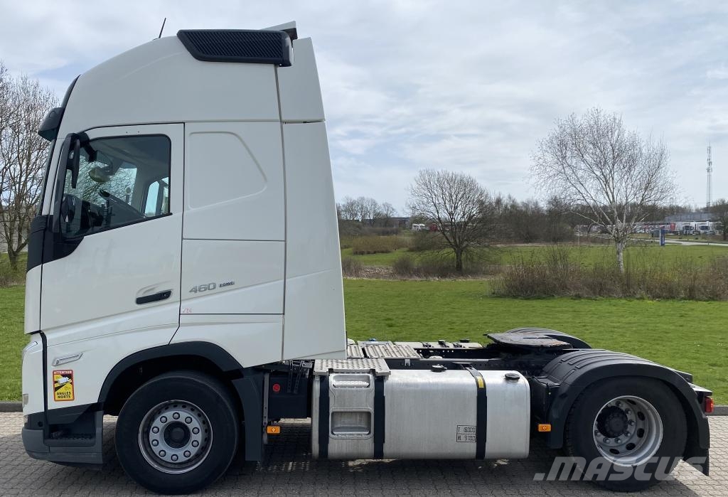 Volvo Vehicle Tractor 4x2 Standard Prime Movers