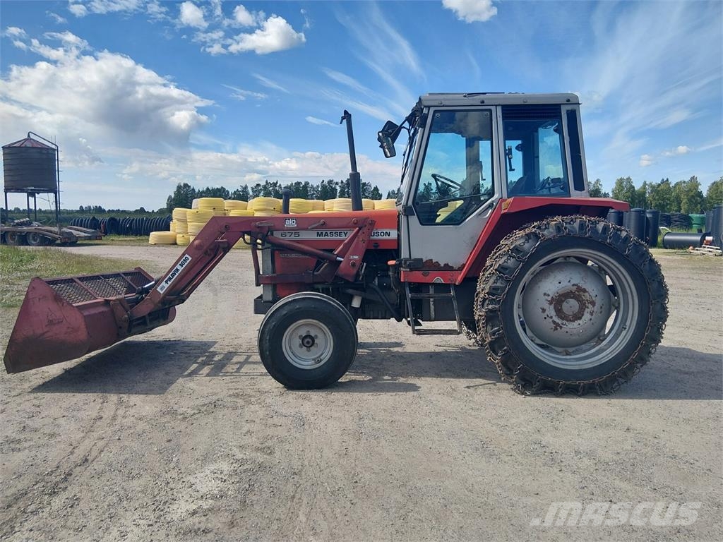 Massey Ferguson 675 トラクター