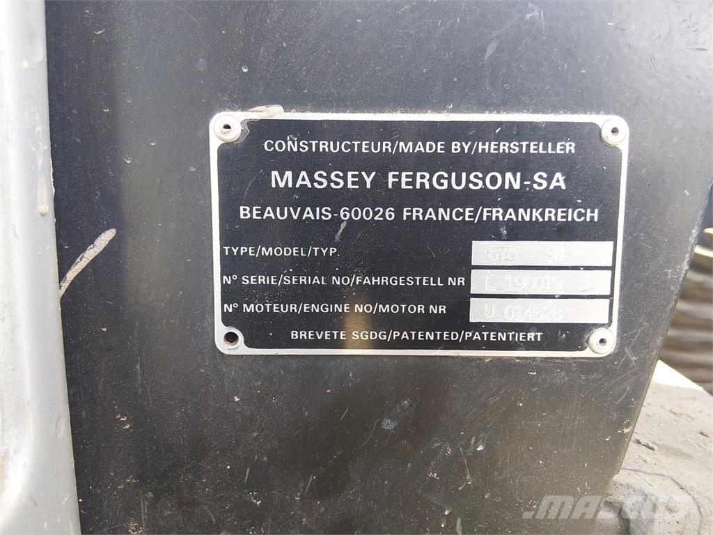 Massey Ferguson 675 トラクター