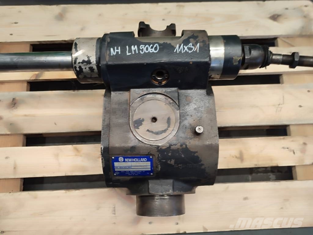 New Holland Differential 787352 212409 New Holland LM 5060 Осі