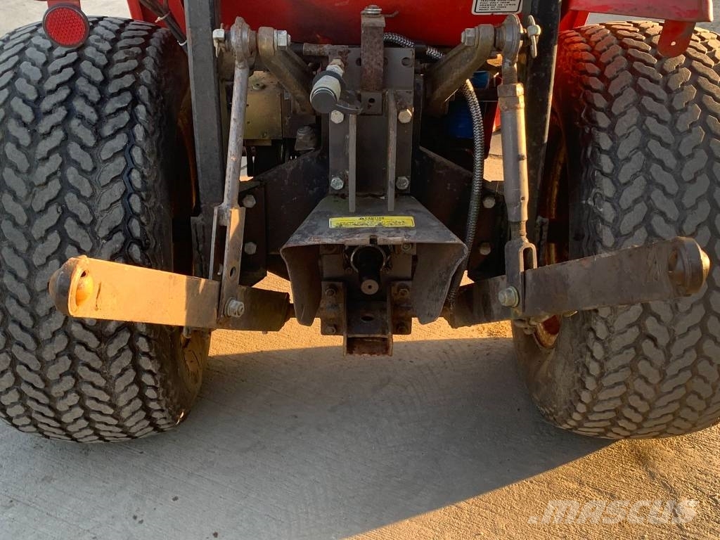 Massey Ferguson 1010 Traktorer