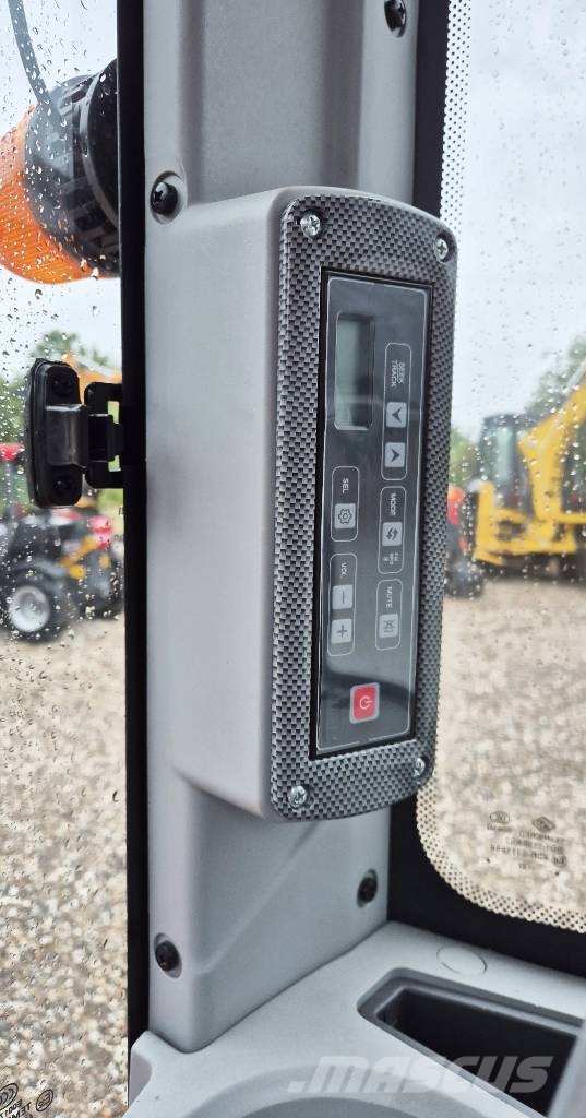 Mole M25 Mini ekskavatörler, 7 tona dek