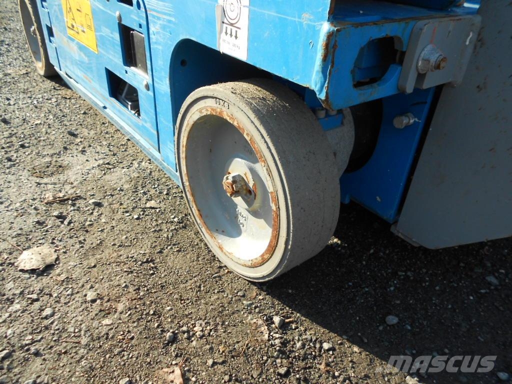Genie GS 1330 Žirkliniai keltuvai