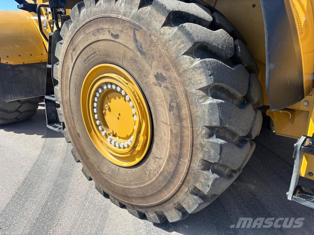 CAT 980 Iekrāvēji uz riteņiem