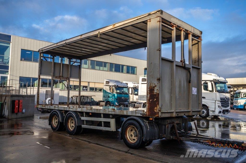 Lecitrailer VOLAILLE/GEFLÛGEL/POULTRY+REHAUSSABLE Platformas/izkraušana no sāniem