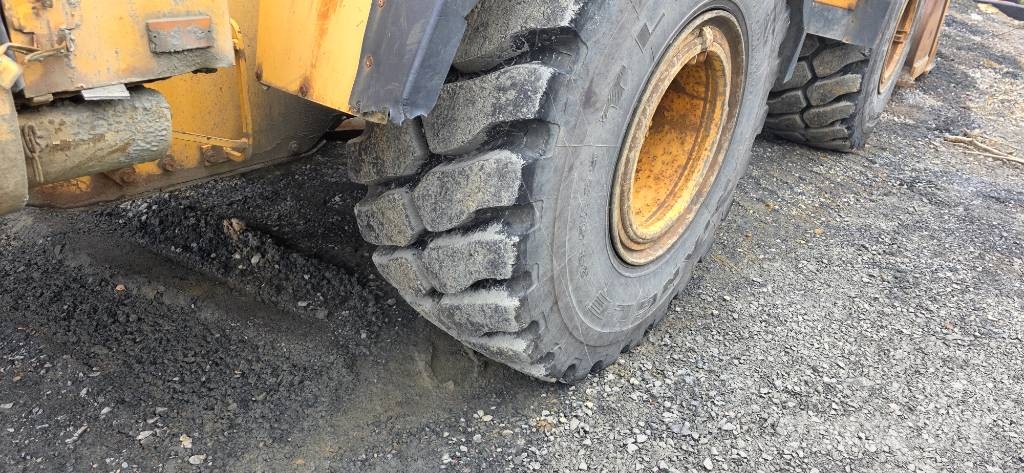 Volvo L 120 Wheel loaders