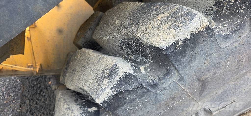 Volvo L 120 Wheel loaders