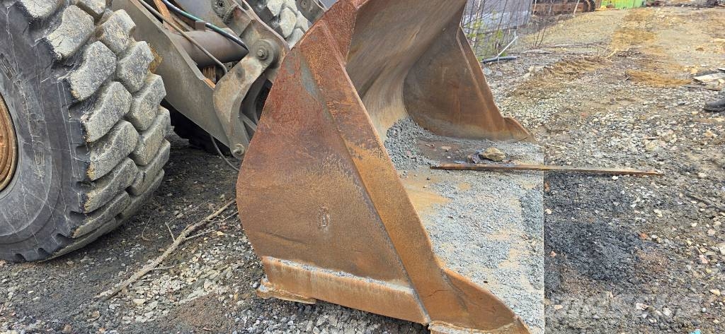 Volvo L 120 Wheel loaders
