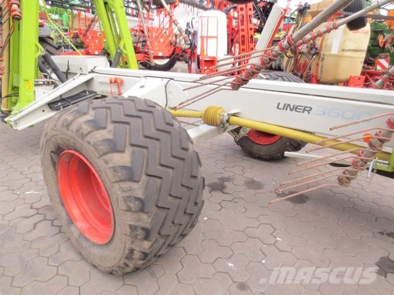 CLAAS LINER 3600 Прибиральні комбайни