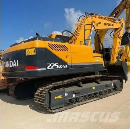 Hyundai 225 Excavadoras 7t - 12t