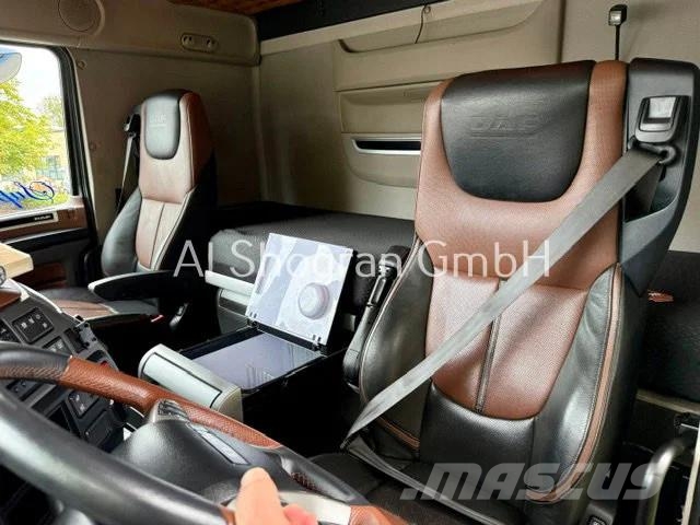 DAF XF 530 Superspace/Voll Luft/Retarder/Euro6 Nyergesvontatók
