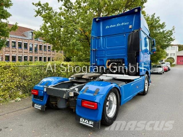 DAF XF 530 Superspace/Voll Luft/Retarder/Euro6 Nyergesvontatók