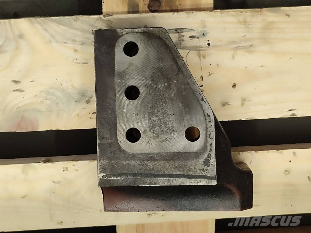 Engine mount 7677670000 Massey Ferguson 7485 Masse Motorer