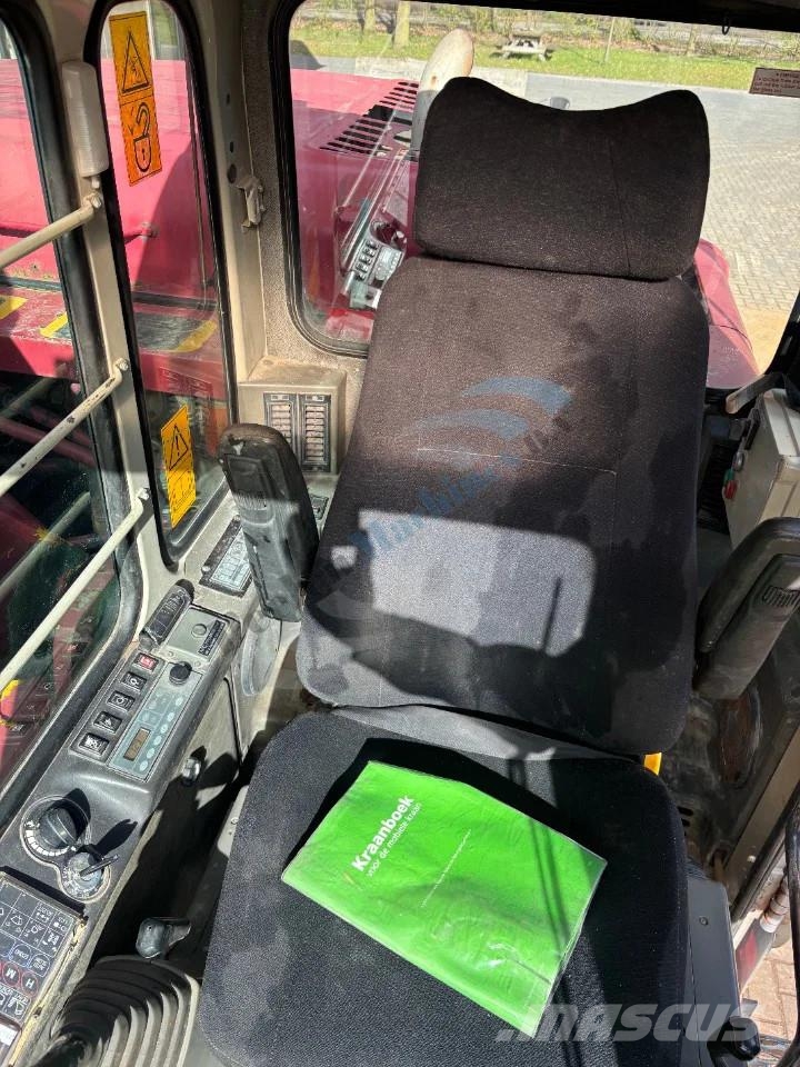 Kato HD 823 MR 3 LC Εκσκαφείς με ερπύστριες