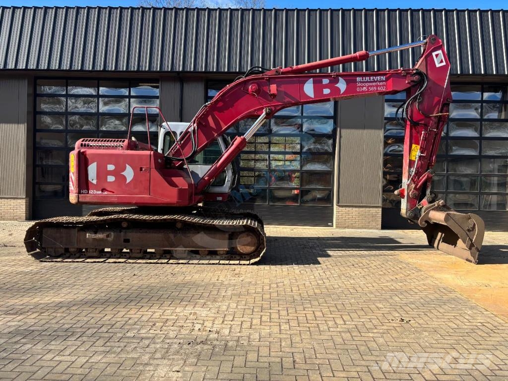 Kato HD 823 MR 3 LC Εκσκαφείς με ερπύστριες