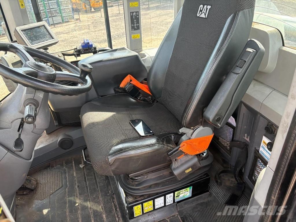 CAT 930M + 8,268 HOURS + CE + PERFECT WORKING + 3x IN Læssemaskiner på hjul