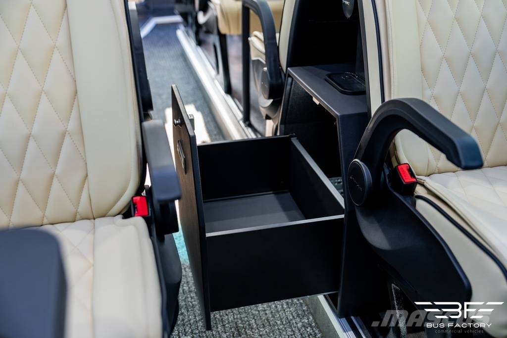 Mercedes-Benz Sprinter 519 XXL, Luxury Line 17+1 !! Minibusse