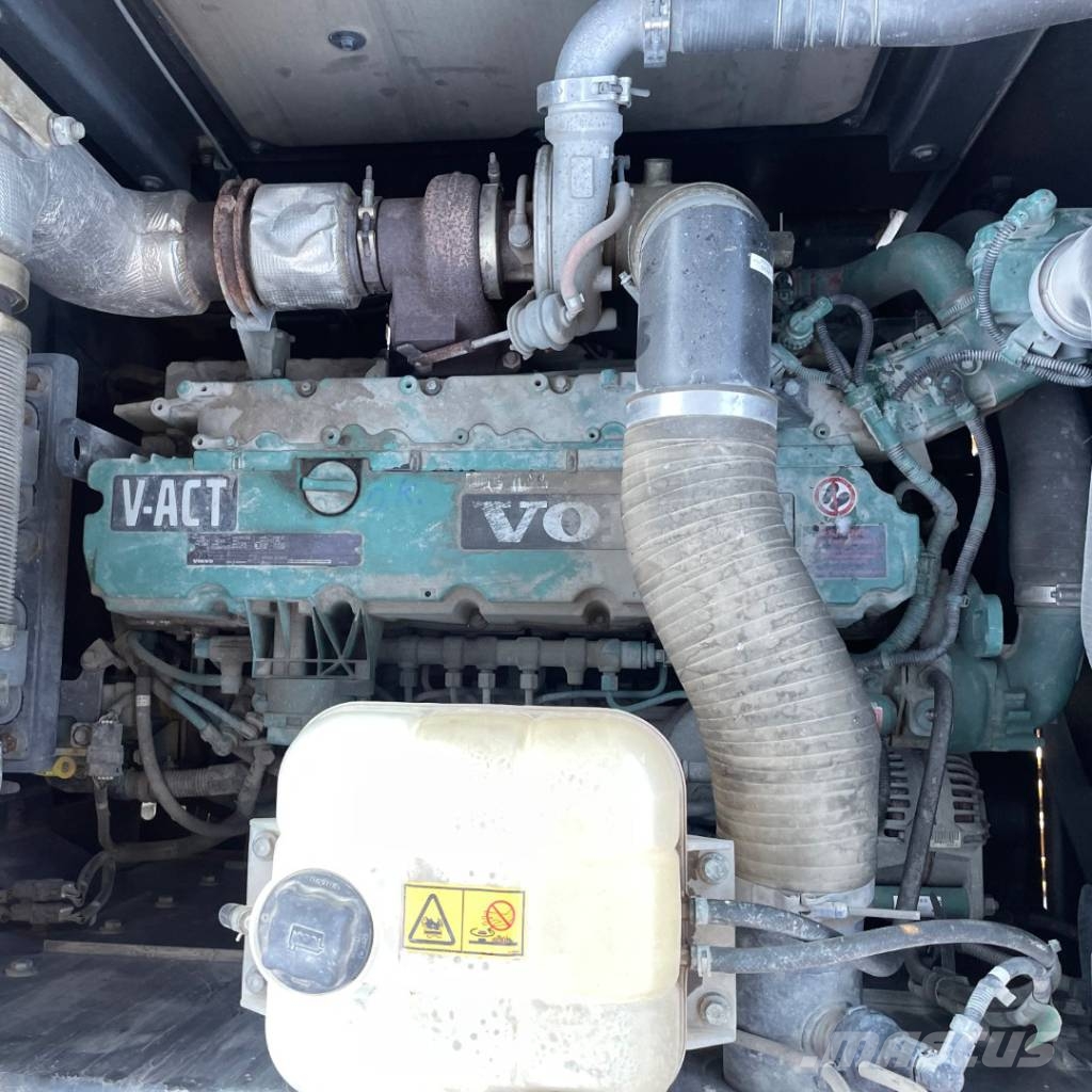 Volvo EC 250 EL Consolidare de santuri