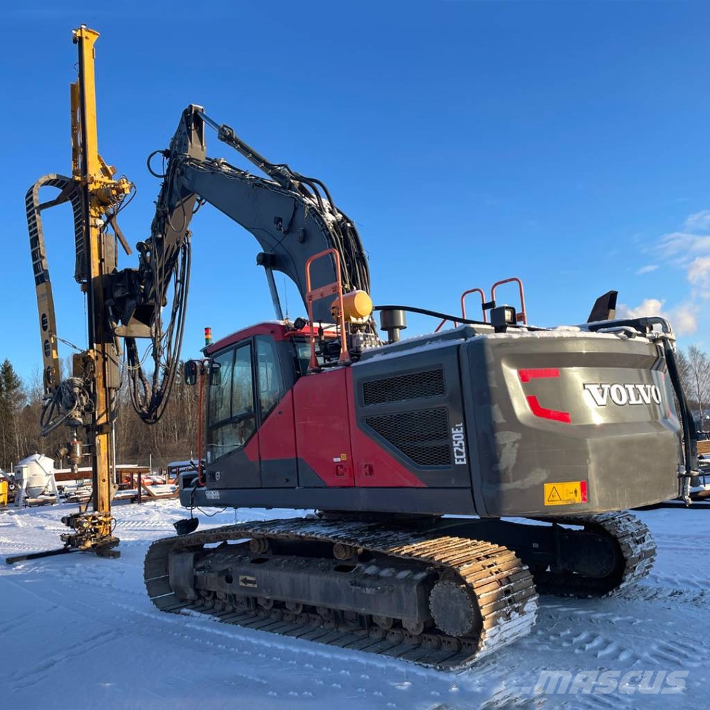 Volvo EC 250 EL Consolidare de santuri