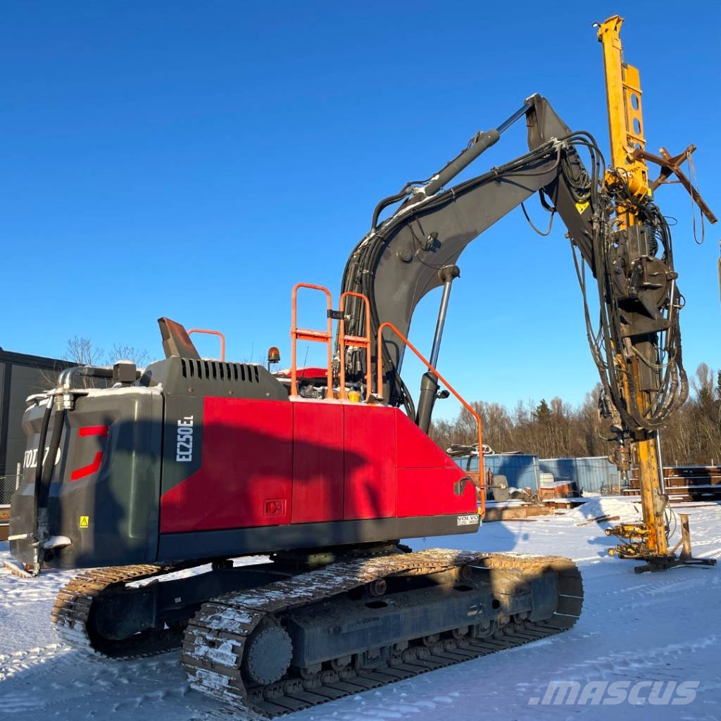 Volvo EC 250 EL Consolidare de santuri