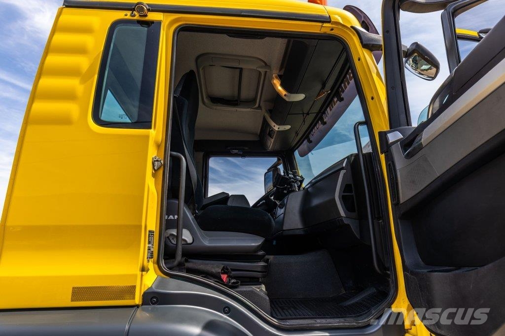 MAN TGS 49.400 10X4-6 BB Camiones con chasís y cabina