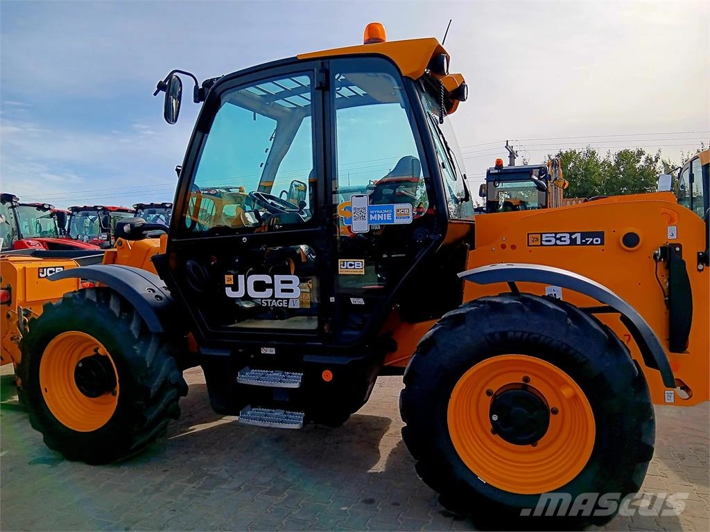 JCB 531-70 مناولات متداخلة