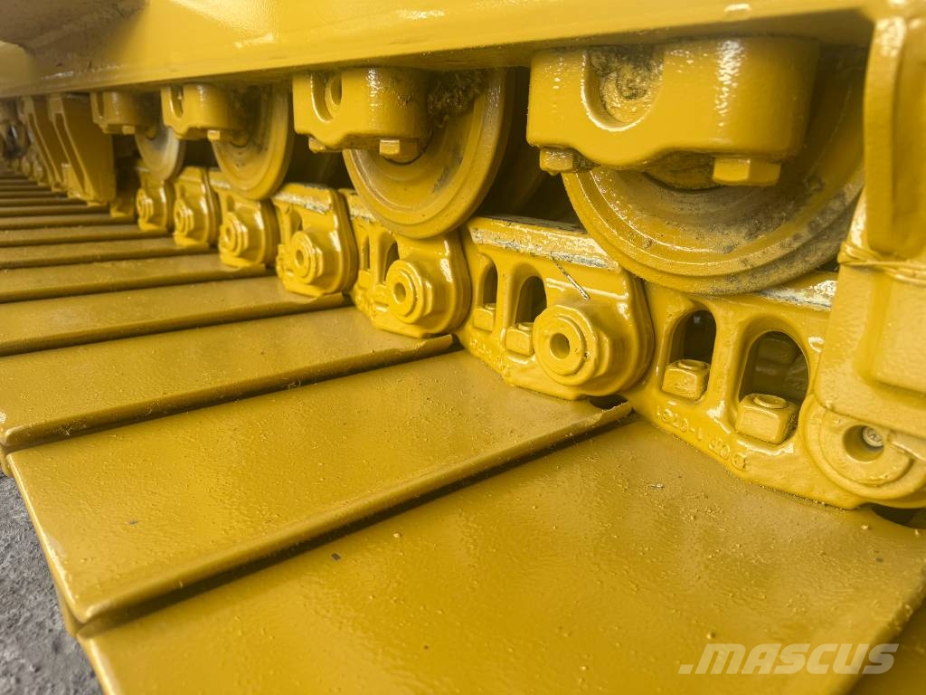 CAT D 6 LGP Kāpurķēžu buldozeri