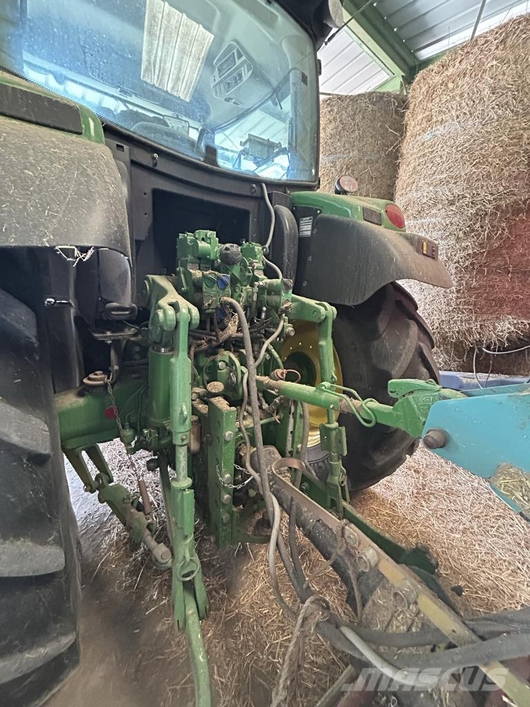 John Deere 6140R トラクター