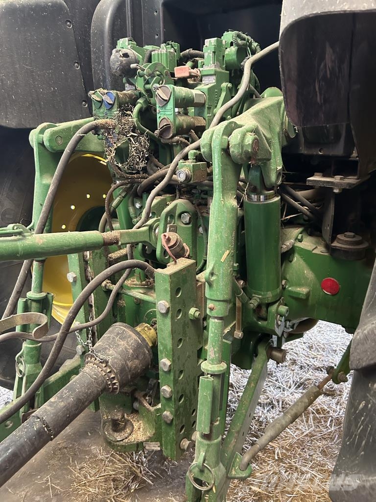 John Deere 6140R Трактори