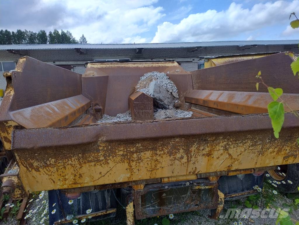 Scania P 250 Camiones bañeras basculantes o volquetes