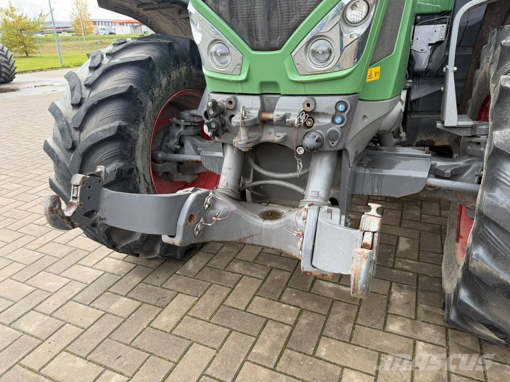 Fendt 828 Vario Traktorid