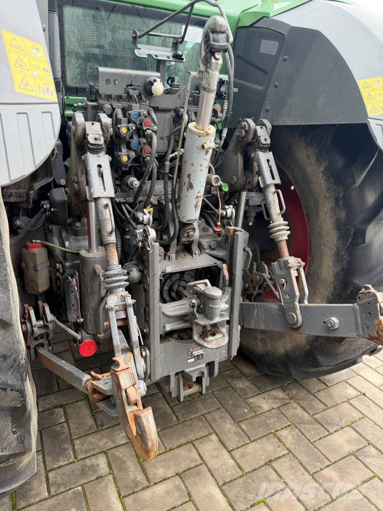 Fendt 828 Vario Traktorid