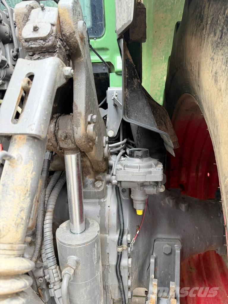 Fendt 828 Vario Traktorid