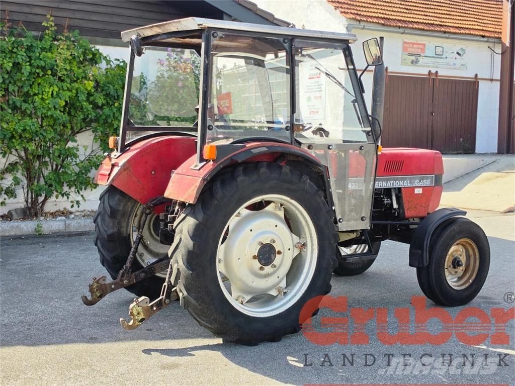 Case IH 433 Traktory