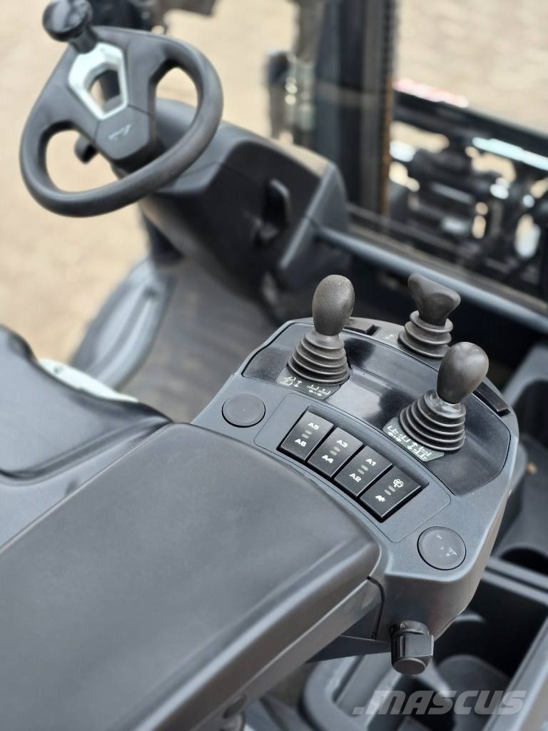 Linde H30T-01 LPG forklifts
