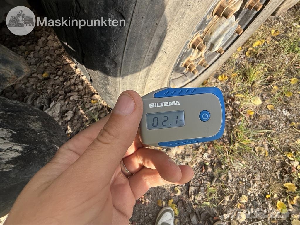 Istrail TN144 Sora- ja kippiperävaunut