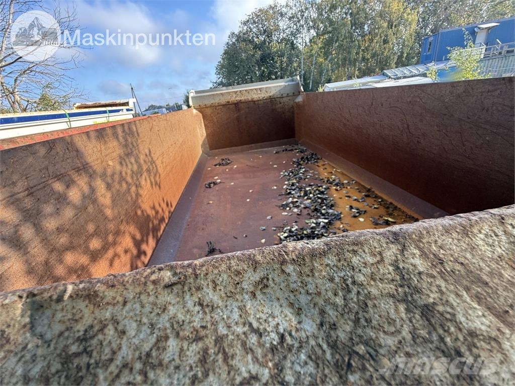 Istrail TN144 Sora- ja kippiperävaunut